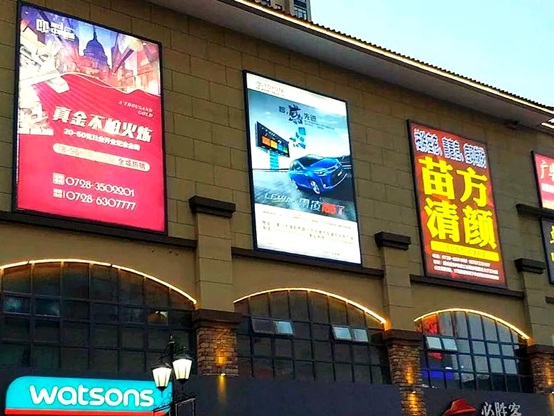 户外拉布灯箱